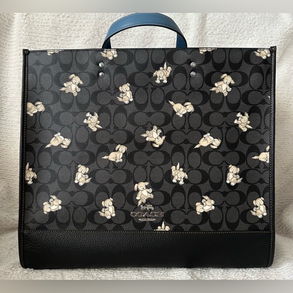 Coach Handbags - LIKE NEW! Coach Dempsey Tote 40 In Signature Canvas With Happy Dog Purse Bag